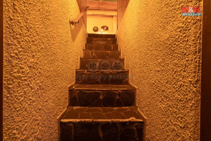 Prodej restaurace, Karlovy Vary, Jaltská, 255 m2