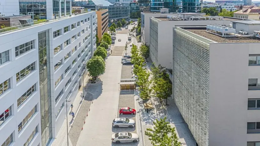 Pronájem kanceláře, Praha - Michle, Želetavská, 433 m2