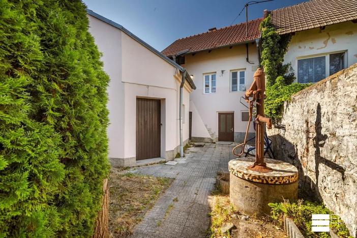 Prodej rodinného domu, Řisuty, 56 m2