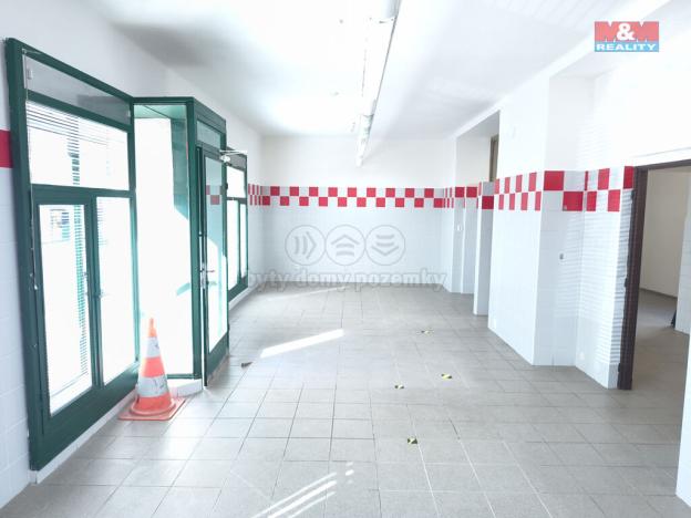 Pronájem obchodního prostoru, Vlašim, Jana Masaryka, 100 m2