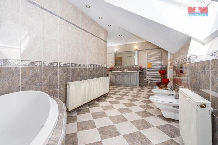 Prodej rodinného domu, Praha - Hostavice, Kamencová, 269 m2