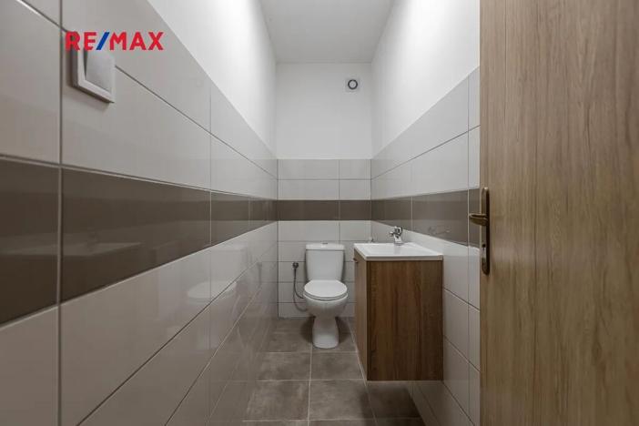 Prodej výrobních prostor, Zbiroh, Líšenská, 700 m2