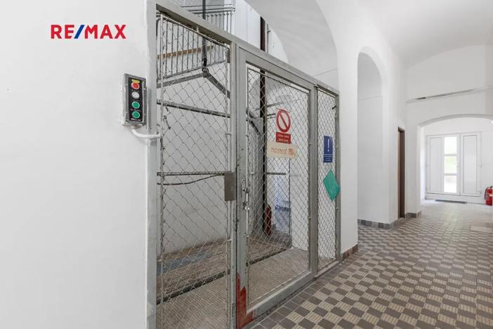 Prodej výrobních prostor, Zbiroh, Líšenská, 700 m2