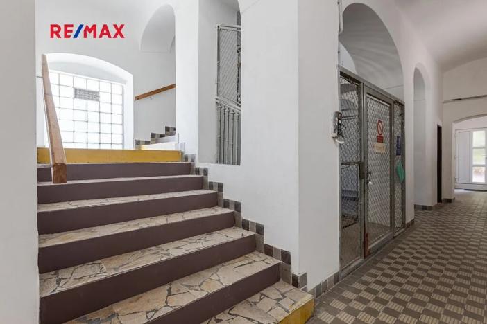 Prodej výrobních prostor, Zbiroh, Líšenská, 700 m2