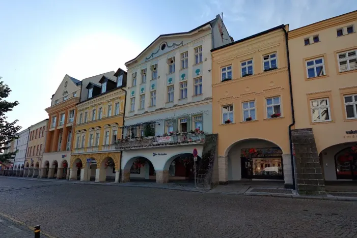 Pronájem bytu 1+kk, Trutnov, Krakonošovo náměstí, 37 m2