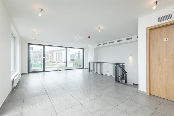 Prodej obchodního prostoru, Praha, U Pergamenky, 108 m2