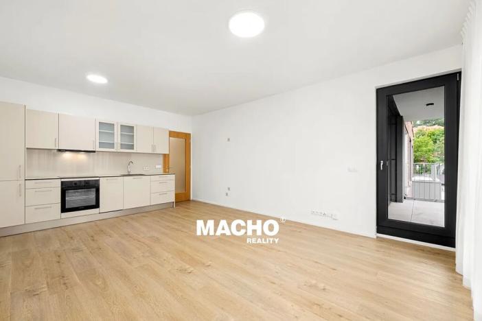 Pronájem bytu 2+kk, Praha - Michle, Michelská, 62 m2