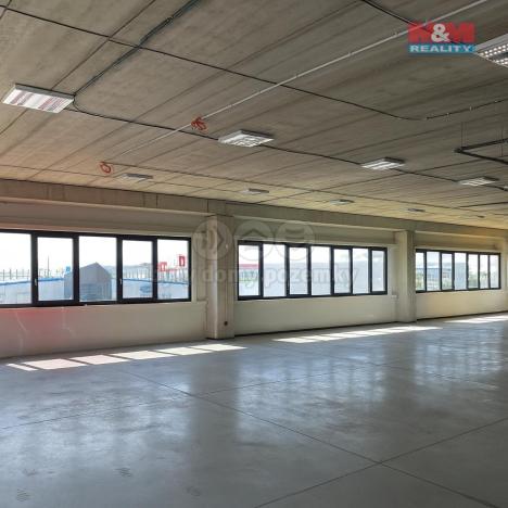 Pronájem skladu, Nupaky, Komerční, 829 m2