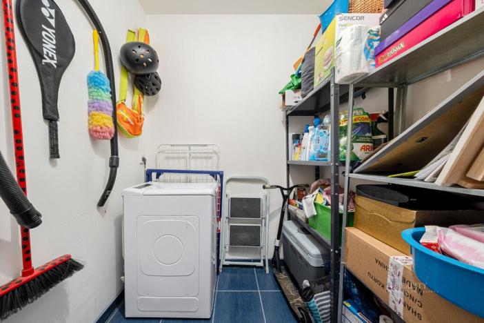 Prodej bytu 3+kk, Praha - Kobylisy, Třeboradická, 68 m2