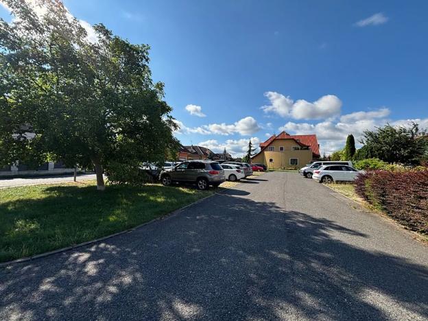 Prodej bytu 2+kk, Jesenice, Lomená, 45 m2