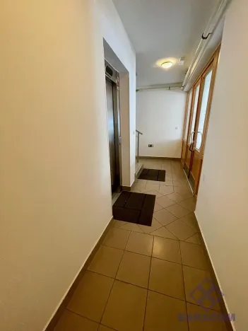 Prodej bytu 3+kk, Klecany, Nám. Třebízského, 72 m2