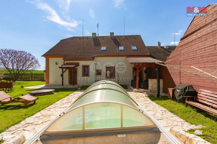 Prodej rodinného domu, Chlumčany, Svatopluka Čecha, 250 m2