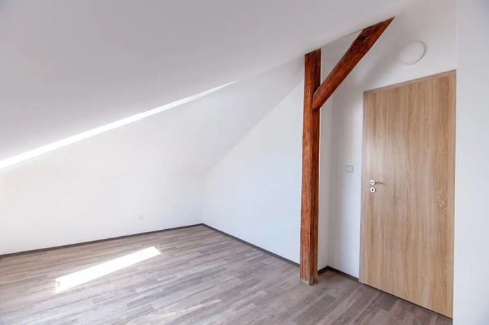 Prodej bytu 2+1, Úpice, Na Veselce, 34 m2