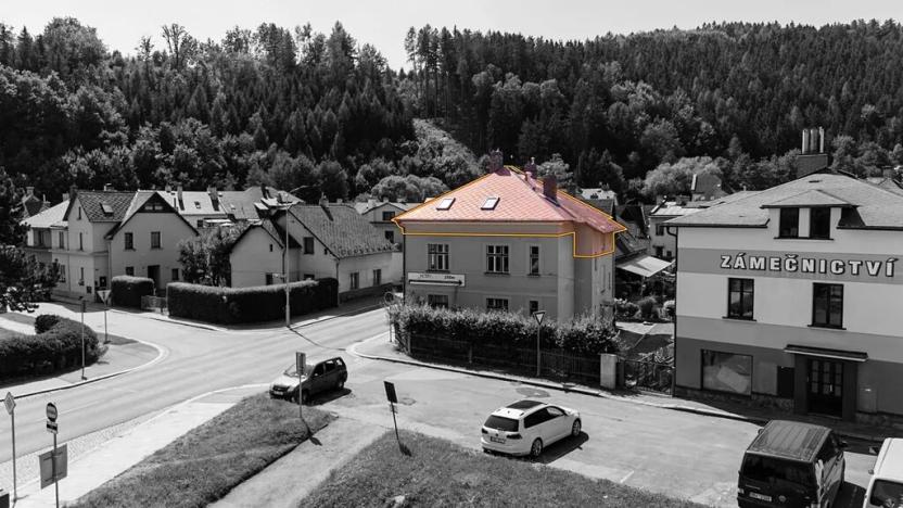 Prodej bytu 2+1, Úpice, Na Veselce, 34 m2