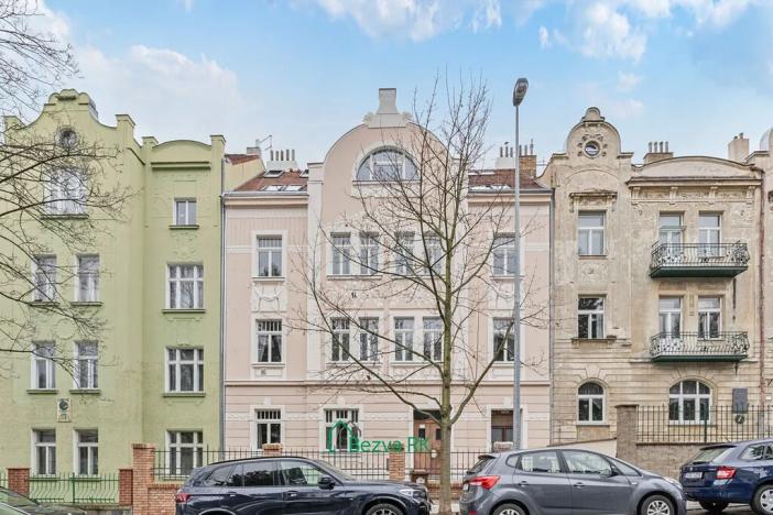 Prodej bytu 2+kk, Praha - Smíchov, Švédská, 54 m2