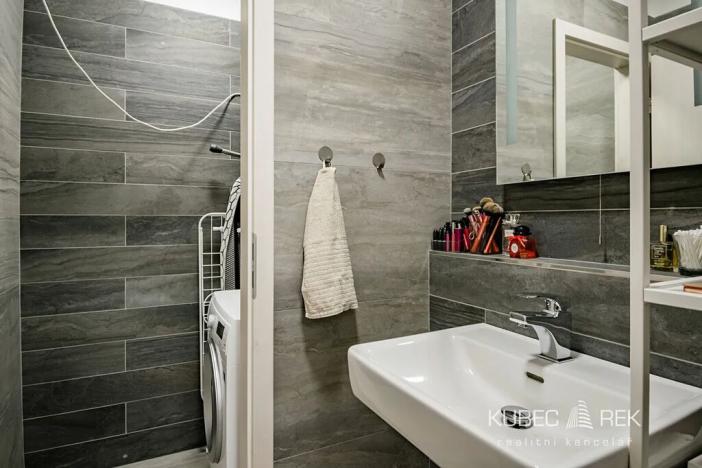 Pronájem bytu 2+kk, Jindřichův Hradec, Husova, 60 m2