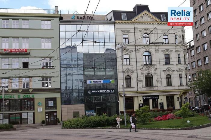 Pronájem kanceláře, Liberec, nám. Soukenné, 262 m2