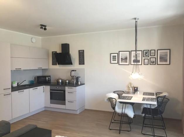 Pronájem bytu 1+kk, Praha - Jinonice, Pod stolovou horou, 42 m2