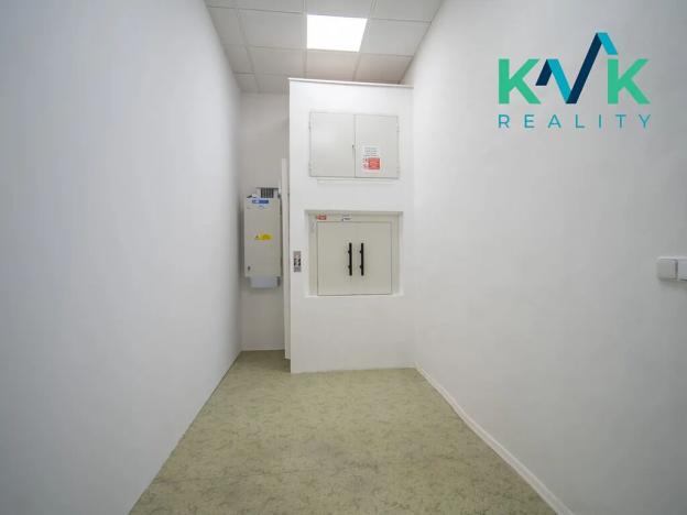 Prodej skladu, Nejdek, Karlovarská, 3135 m2