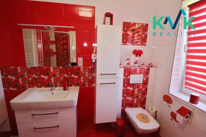 Prodej rodinného domu, Pernink, Školní louka, 200 m2