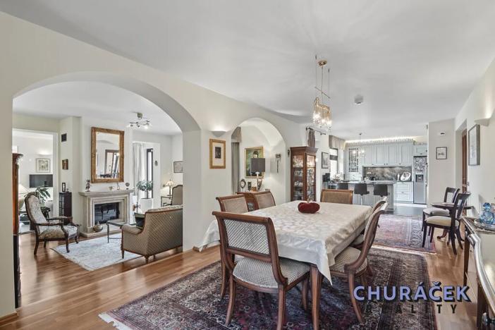 Prodej rodinného domu, Ohrobec, Oblouková, 446 m2