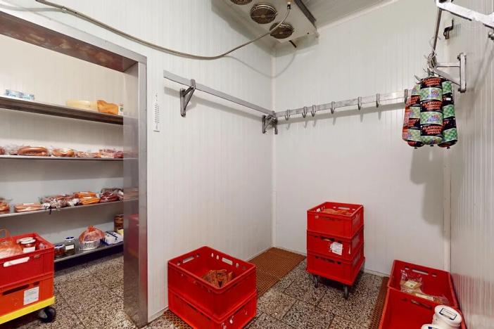 Prodej výrobních prostor, Týnec nad Sázavou, Družstevní, 308 m2