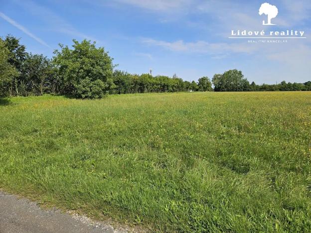 Prodej pole, Lučina, 7298 m2
