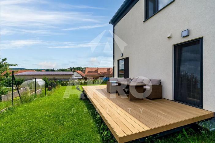 Prodej bytu 4+kk, Okrouhlo, 152 m2