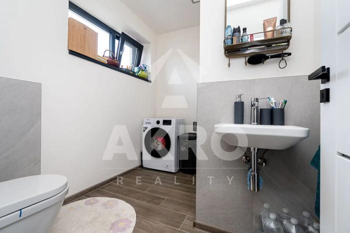 Prodej bytu 4+kk, Okrouhlo, 152 m2