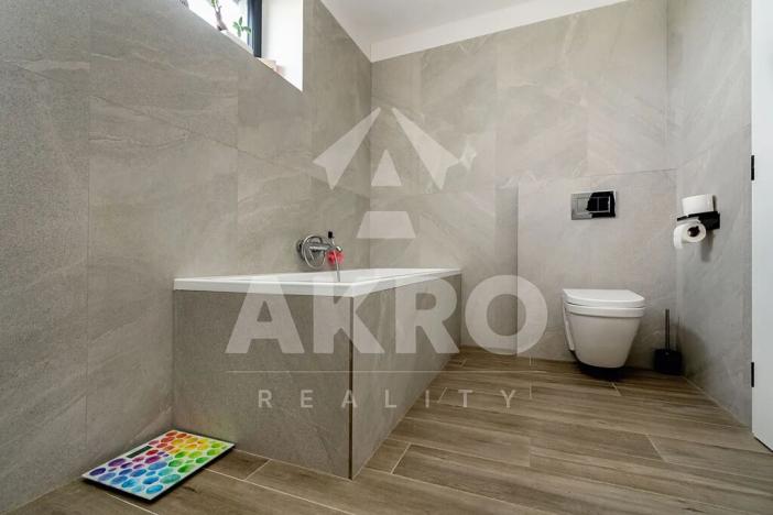 Prodej bytu 4+kk, Okrouhlo, 152 m2