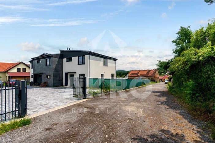 Prodej bytu 4+kk, Okrouhlo, 152 m2