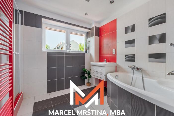 Prodej bytu 3+kk, Nové Město nad Metují, U Lípy, 103 m2