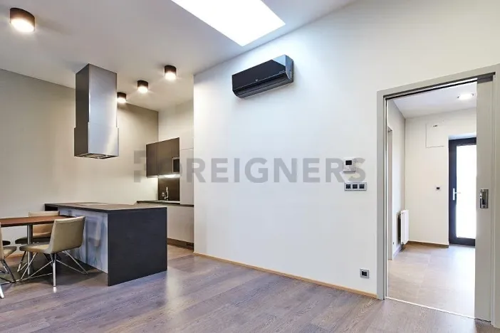 Pronájem bytu 2+kk, Brno, Jakubská, 78 m2
