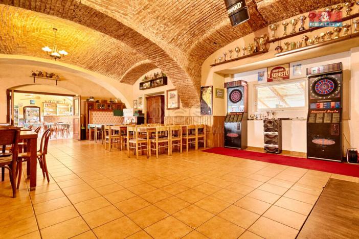 Prodej restaurace, Studená, Tyršova, 879 m2