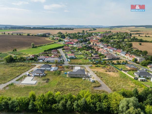 Prodej pozemku pro bydlení, Lutopecny, 898 m2