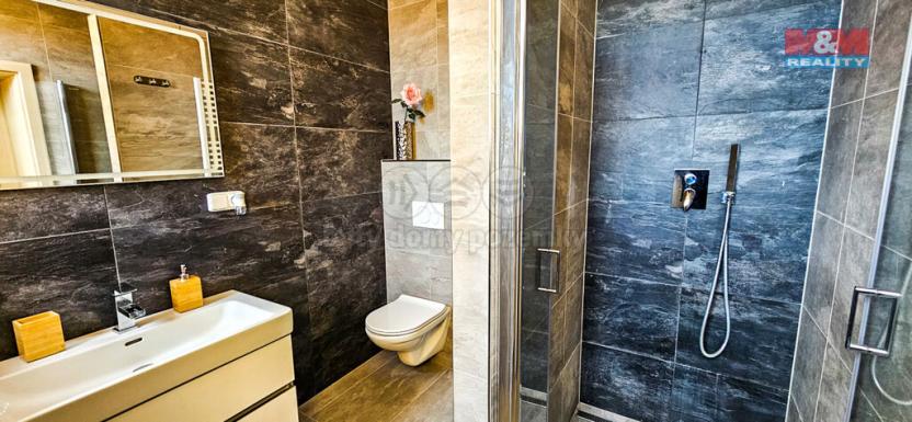 Prodej bytu 2+kk, Přelouč, Václavské náměstí, 72 m2