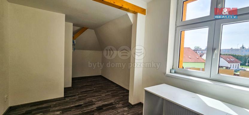 Prodej bytu 2+kk, Přelouč, Václavské náměstí, 72 m2
