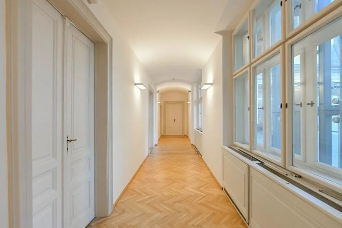 Pronájem kanceláře, Praha - Nové Město, Václavské náměstí, 195 m2