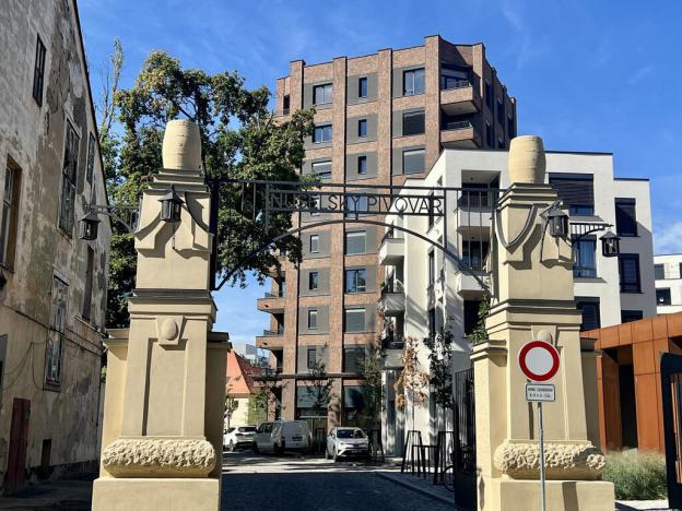 Pronájem bytu 1+kk, Praha - Nusle, 47 m2