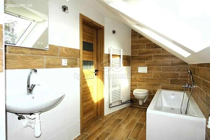 Prodej vícegeneračního domu, Týnec nad Labem, Masarykovo náměstí, 159 m2