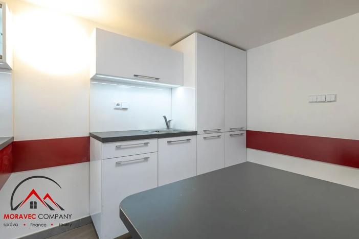 Pronájem obchodního prostoru, Ostrava, 160 m2