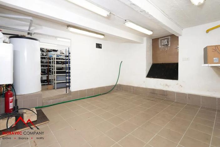 Pronájem obchodního prostoru, Ostrava, 160 m2