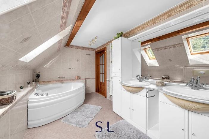 Prodej rodinného domu, Nový Bor, 219 m2