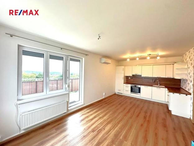 Pronájem bytu 3+kk, Klecany, V Honech, 58 m2