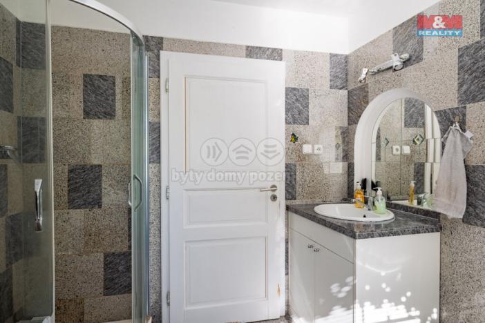 Prodej rodinného domu, Hajany, 285 m2