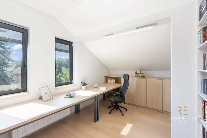 Prodej vícegeneračního domu, Praha - Záběhlice, Střemchová, 348 m2