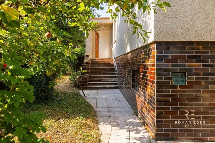 Prodej vícegeneračního domu, Praha - Záběhlice, Střemchová, 348 m2