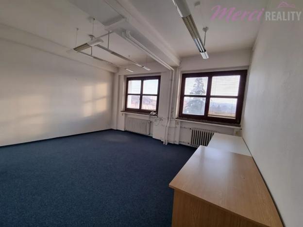 Pronájem kanceláře, Uherské Hradiště, Tř. Maršála Malinovského, 23 m2