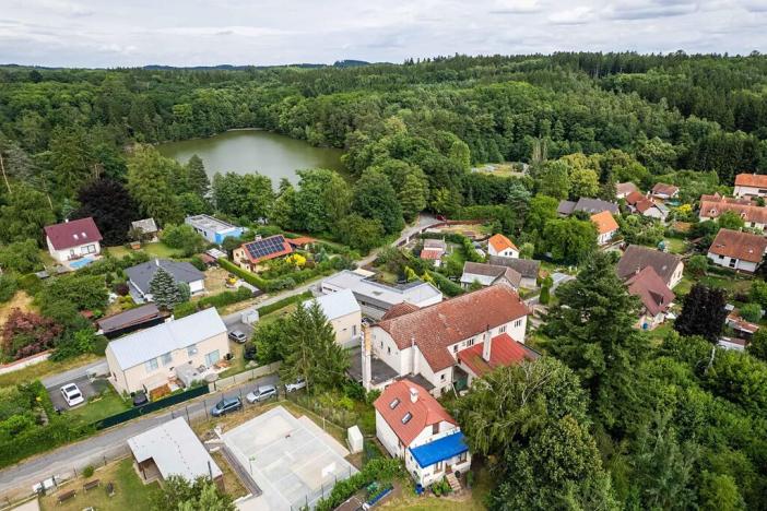 Prodej rodinného domu, Kamenice, Safírová, 800 m2