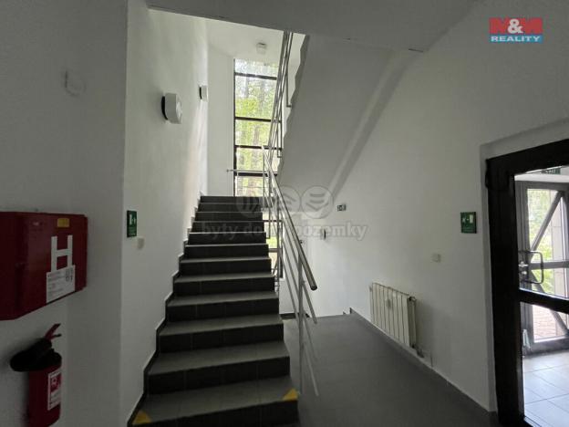 Pronájem kanceláře, Třinec - Lyžbice, nám. Svobody, 61 m2